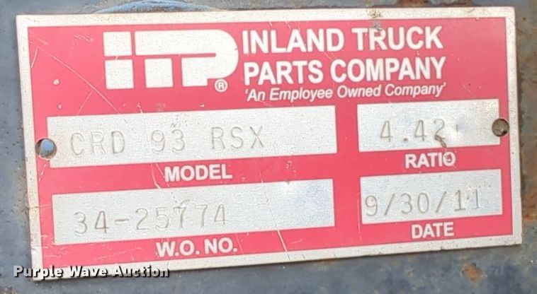 image for item LY9424 2002 Mack MR688S  rear tandem axle assembly