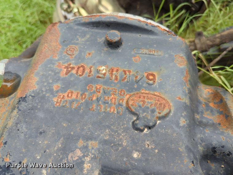 image for item LY9424 2002 Mack MR688S  rear tandem axle assembly