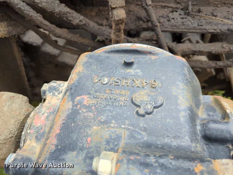 image for item LY9424 2002 Mack MR688S  rear tandem axle assembly