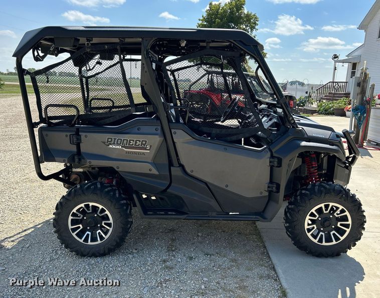 image for item MD9020 2017 Honda Pioneer 1000-5  utility vehicle