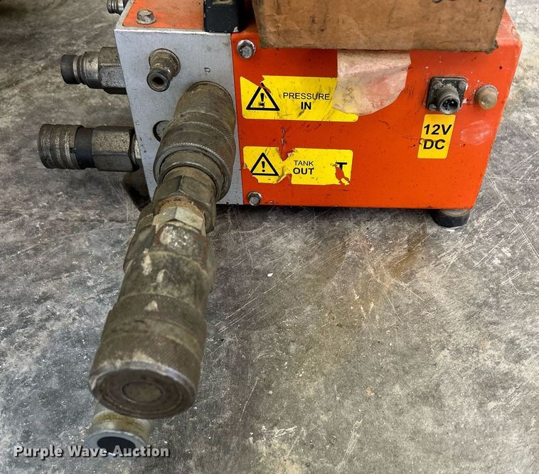 image for item MD9025 Husqvarna CS2512  wire saw