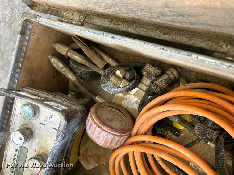 image for item MD9025 Husqvarna CS2512  wire saw