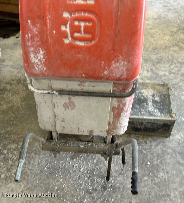 image for item MD9025 Husqvarna CS2512  wire saw