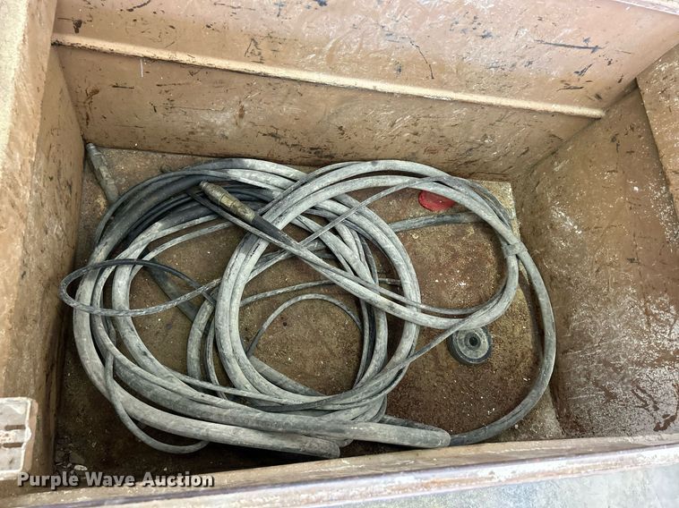 image for item MD9025 Husqvarna CS2512  wire saw