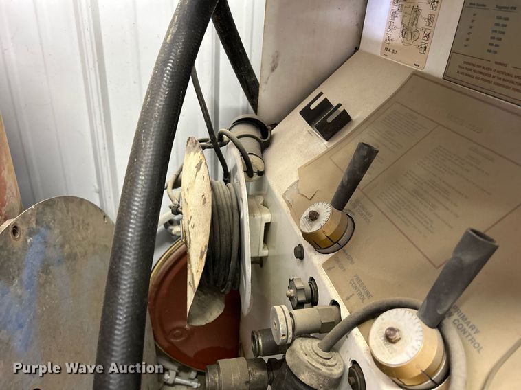 image for item MD9028 Cushion Cut 2525  hydraulic pump