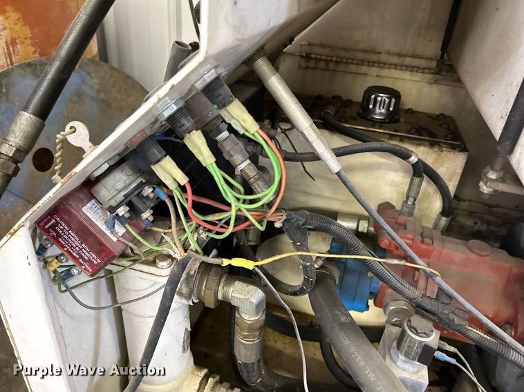 image for item MD9028 Cushion Cut 2525  hydraulic pump