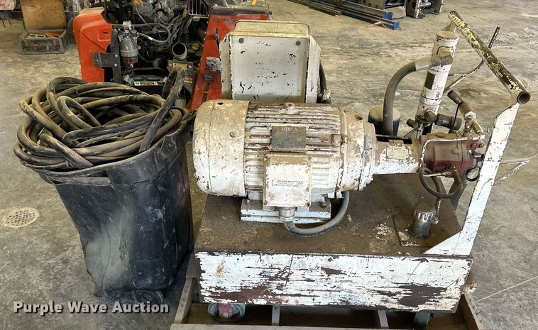 image for item MD9030 Diamond Products CB30E  hydraulic pump