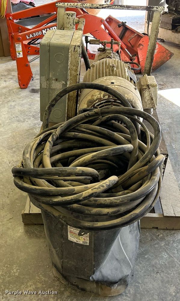 image for item MD9030 Diamond Products CB30E  hydraulic pump