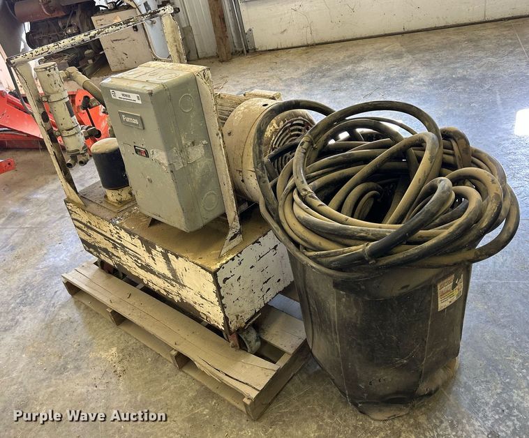 image for item MD9030 Diamond Products CB30E  hydraulic pump