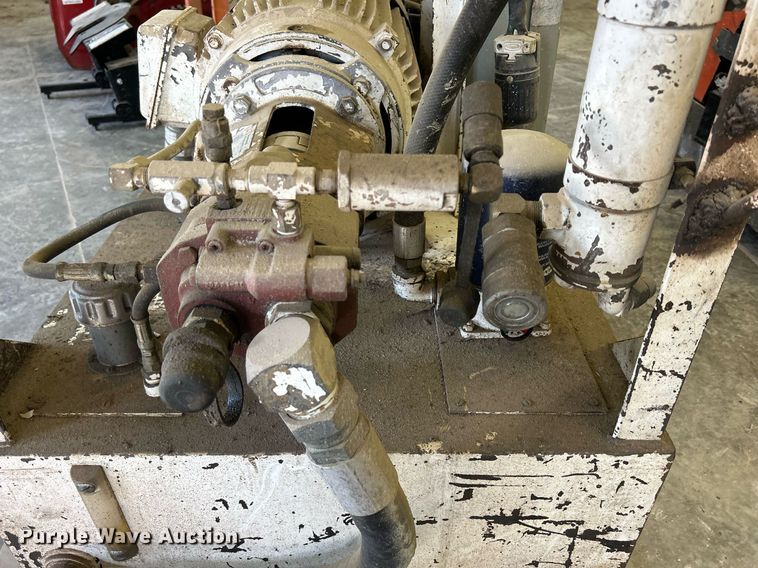 image for item MD9030 Diamond Products CB30E  hydraulic pump