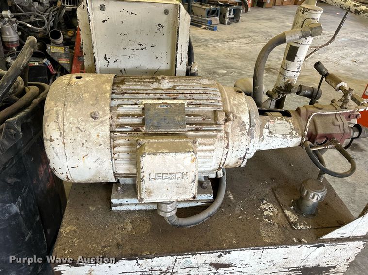 image for item MD9030 Diamond Products CB30E  hydraulic pump