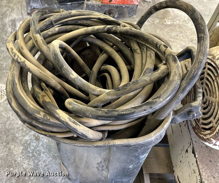 image for item MD9030 Diamond Products CB30E  hydraulic pump