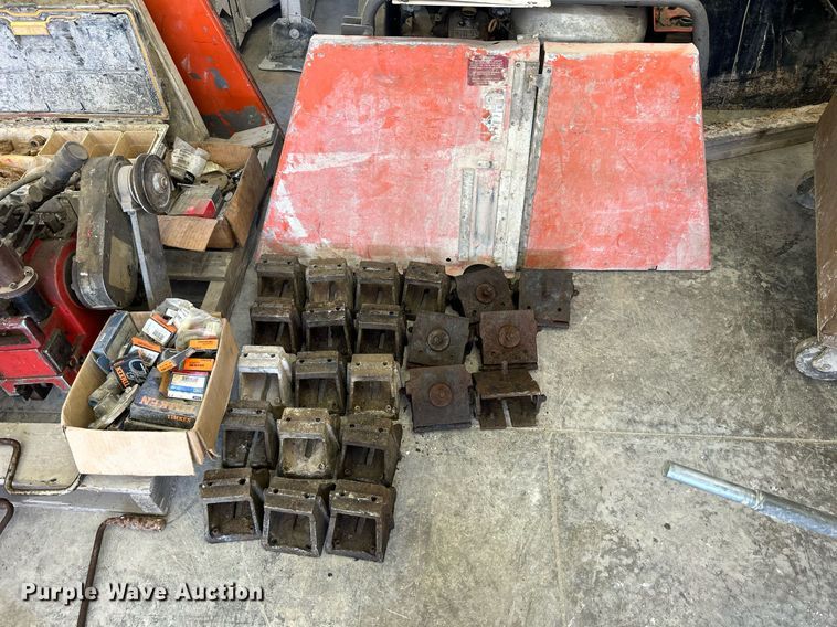 image for item MD9032 Concrete equipment