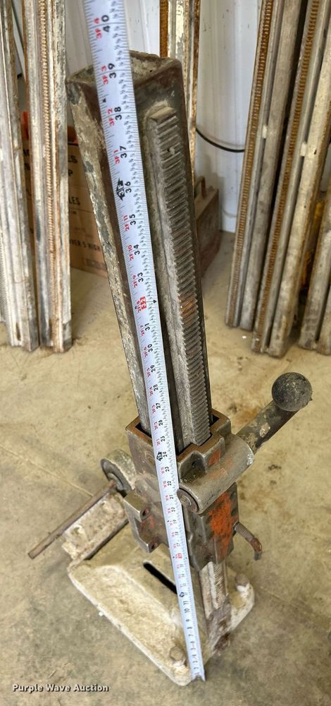 image for item MD9032 Concrete equipment