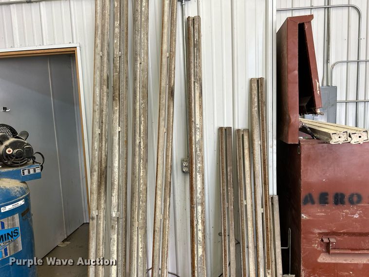 image for item MD9032 Concrete equipment