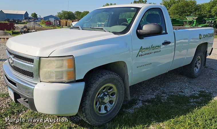 image for item MD9894 2011  Chevrolet Silverado 1500  pickup truck