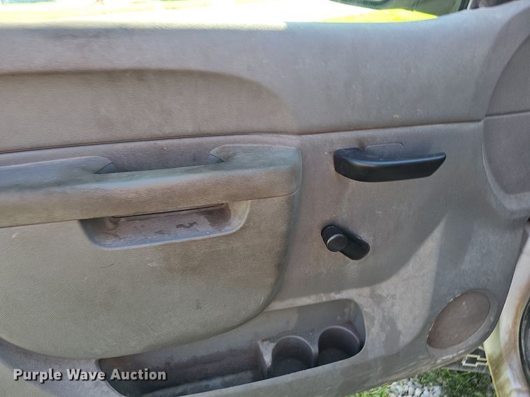 image for item MD9894 2011  Chevrolet Silverado 1500  pickup truck