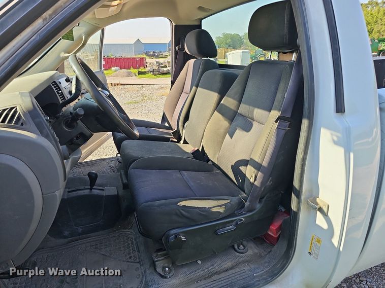 image for item MD9894 2011  Chevrolet Silverado 1500  pickup truck