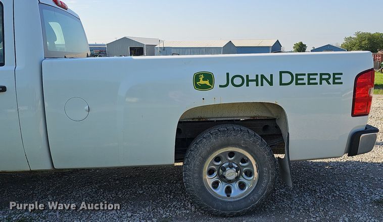 image for item MD9894 2011  Chevrolet Silverado 1500  pickup truck