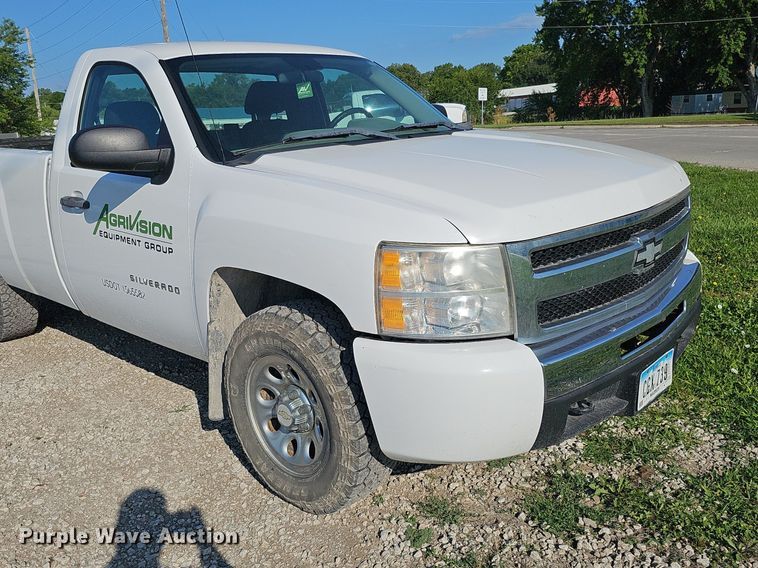 image for item MD9894 2011  Chevrolet Silverado 1500  pickup truck