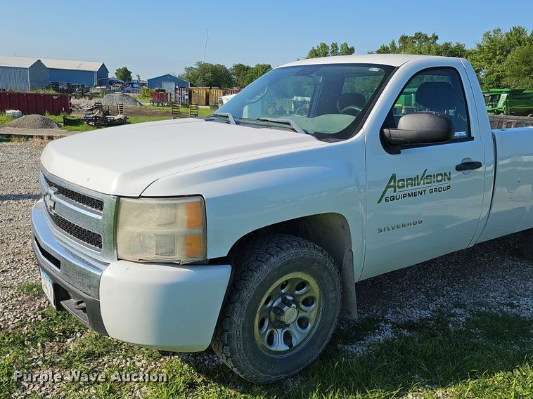 image for item MD9894 2011  Chevrolet Silverado 1500  pickup truck