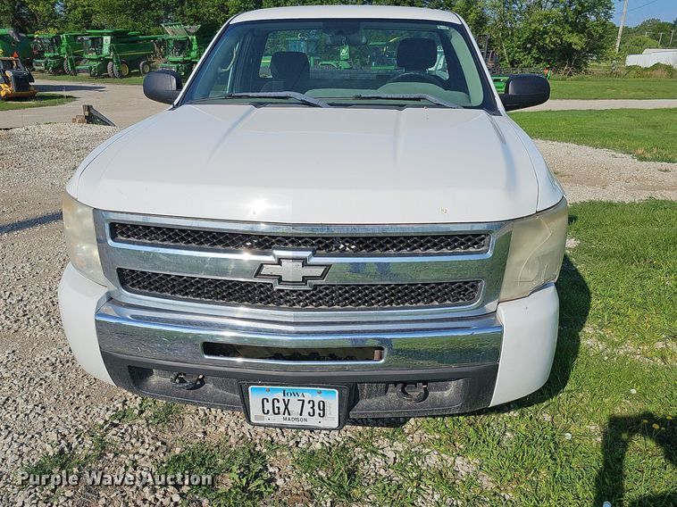 image for item MD9894 2011  Chevrolet Silverado 1500  pickup truck