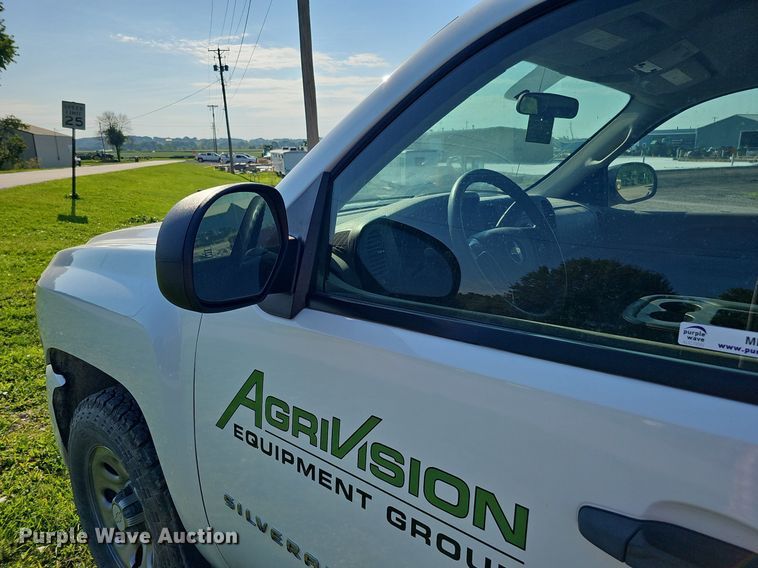 image for item MD9894 2011  Chevrolet Silverado 1500  pickup truck