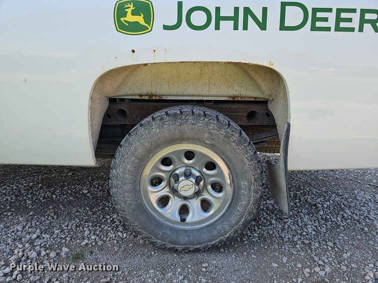 image for item MD9894 2011  Chevrolet Silverado 1500  pickup truck