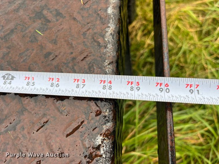 image for item MG9467 1996 Ford F450 Super Duty  flatbed truck