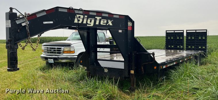 image for item MG9468 2016 Big Tex 22GN-20BK+5MR equipment trailer