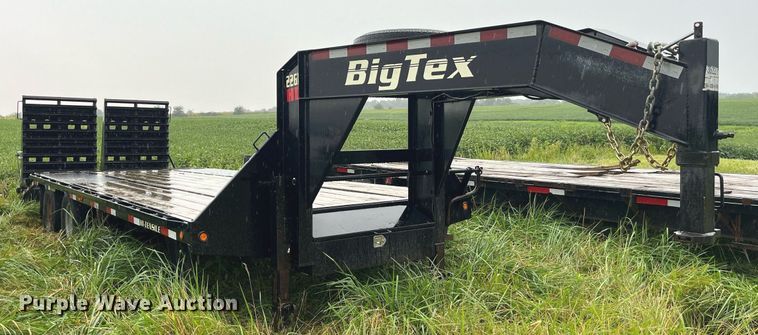 image for item MG9468 2016 Big Tex 22GN-20BK+5MR equipment trailer