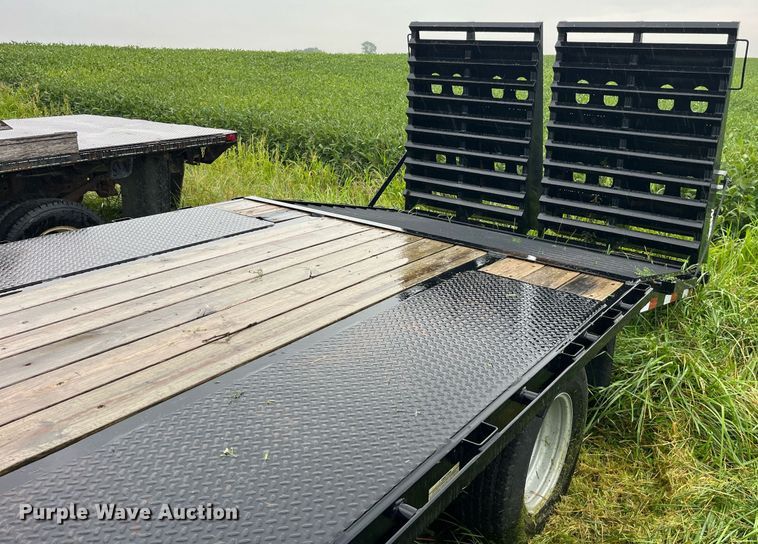 image for item MG9468 2016 Big Tex 22GN-20BK+5MR equipment trailer