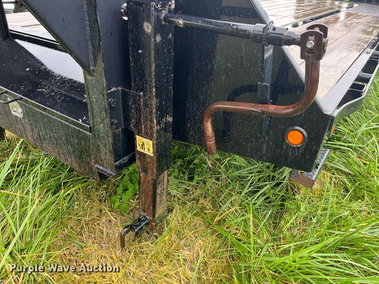 image for item MG9468 2016 Big Tex 22GN-20BK+5MR equipment trailer