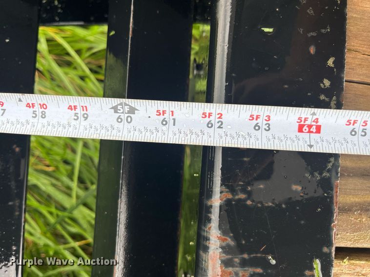 image for item MG9468 2016 Big Tex 22GN-20BK+5MR equipment trailer