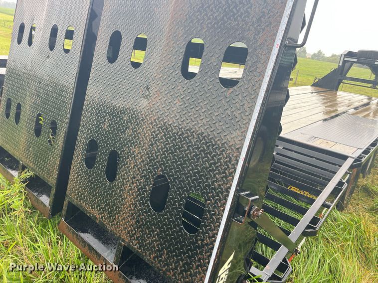 image for item MG9468 2016 Big Tex 22GN-20BK+5MR equipment trailer