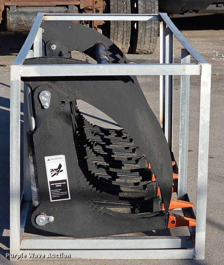 image for item MH9340 2023  78" W skid steer grapple bucket