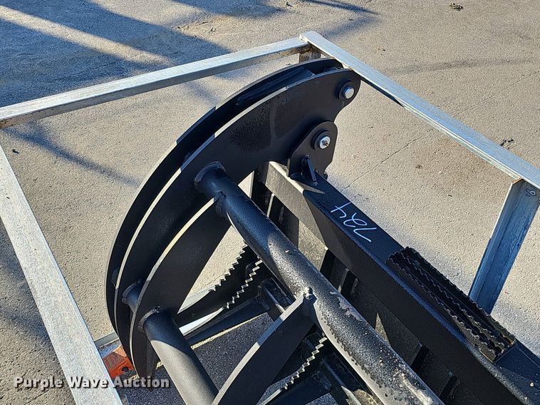 image for item MH9340 2023  78" W skid steer grapple bucket