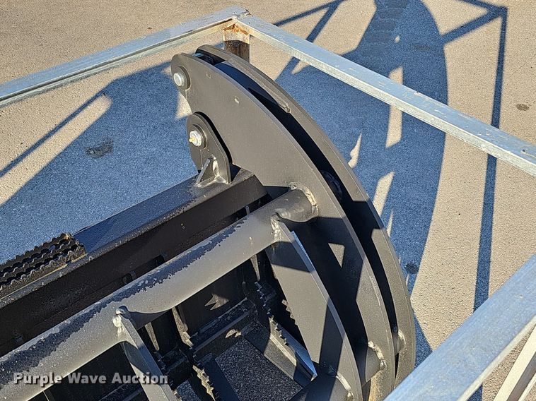 image for item MH9340 2023  78" W skid steer grapple bucket