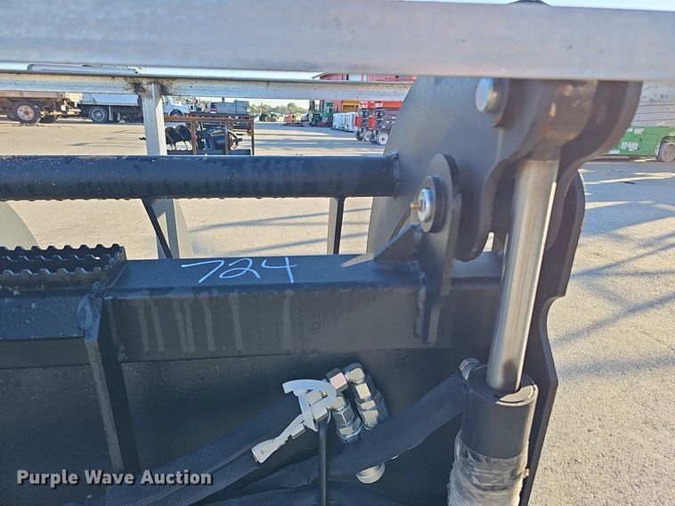 image for item MH9340 2023  78" W skid steer grapple bucket