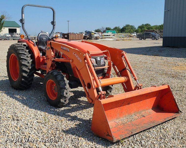 image for item MJ9319 2014 Kubota MX5200D  MFWD tractor
