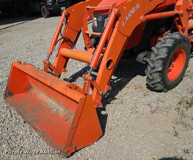 image for item MJ9319 2014 Kubota MX5200D  MFWD tractor
