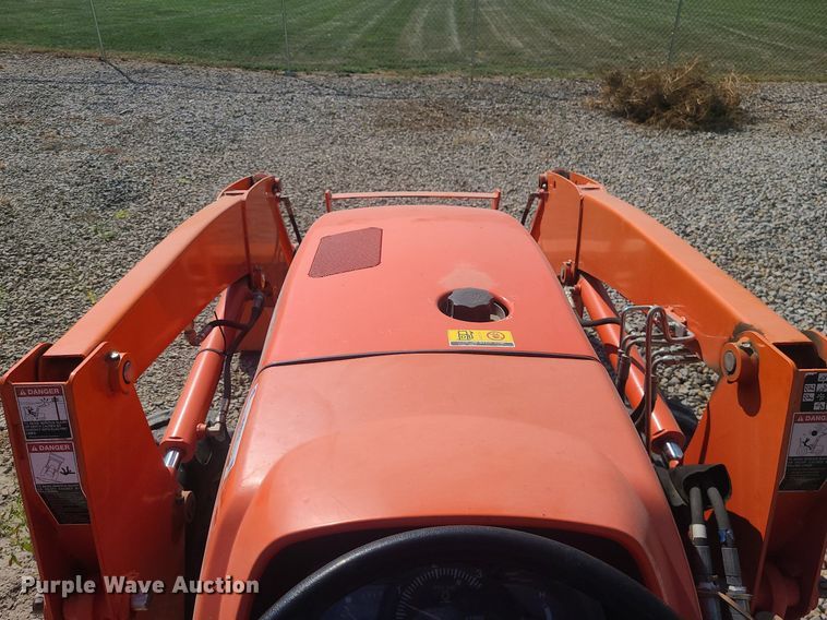 image for item MJ9319 2014 Kubota MX5200D  MFWD tractor