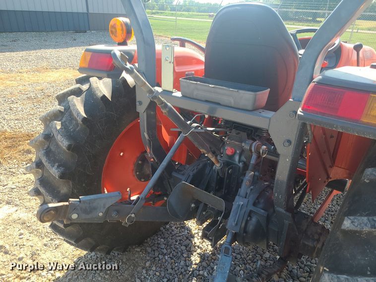 image for item MJ9319 2014 Kubota MX5200D  MFWD tractor