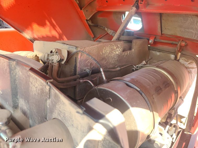 image for item MJ9319 2014 Kubota MX5200D  MFWD tractor