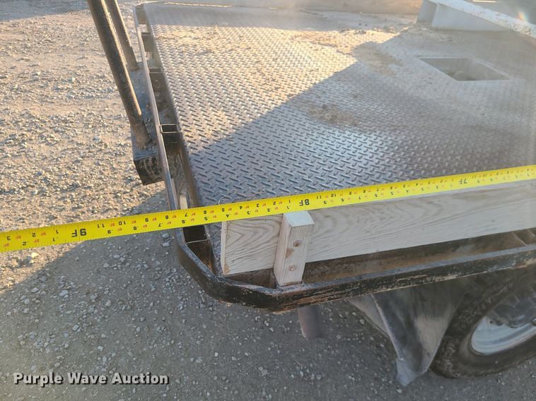 image for item MJ9331 2000 Ford F250 Super Duty  bale bed pickup truck