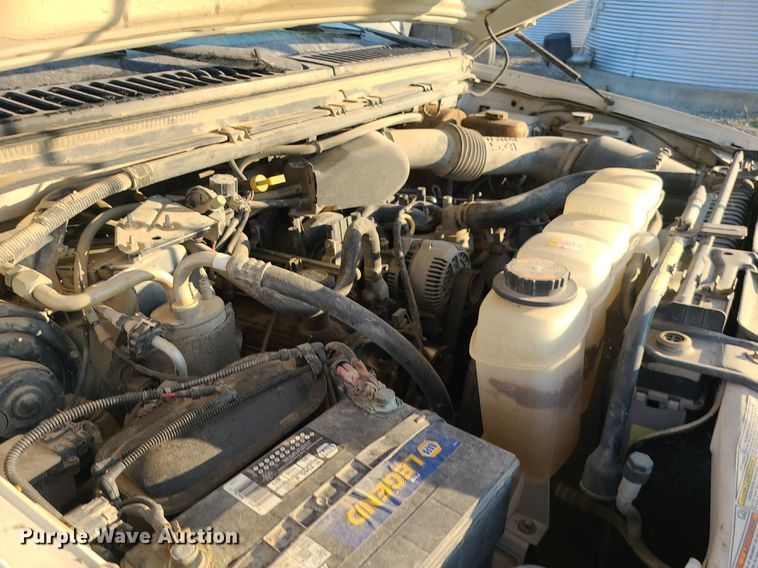 image for item MJ9331 2000 Ford F250 Super Duty  bale bed pickup truck