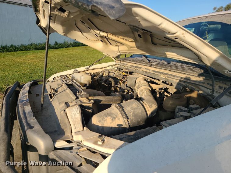 image for item MJ9331 2000 Ford F250 Super Duty  bale bed pickup truck