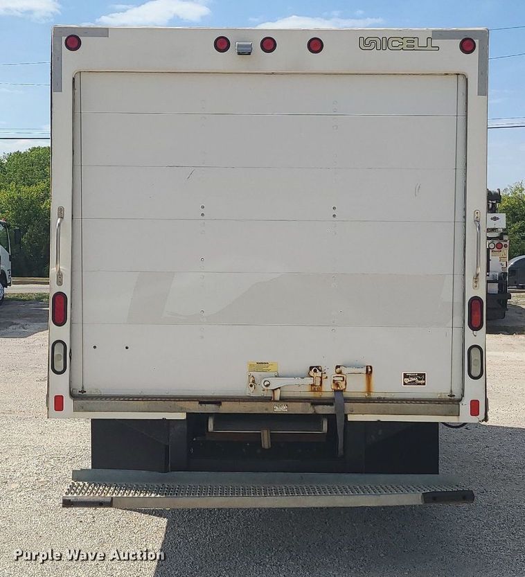 image for item MJ9333 2017 Ford E350 Super Duty  box truck