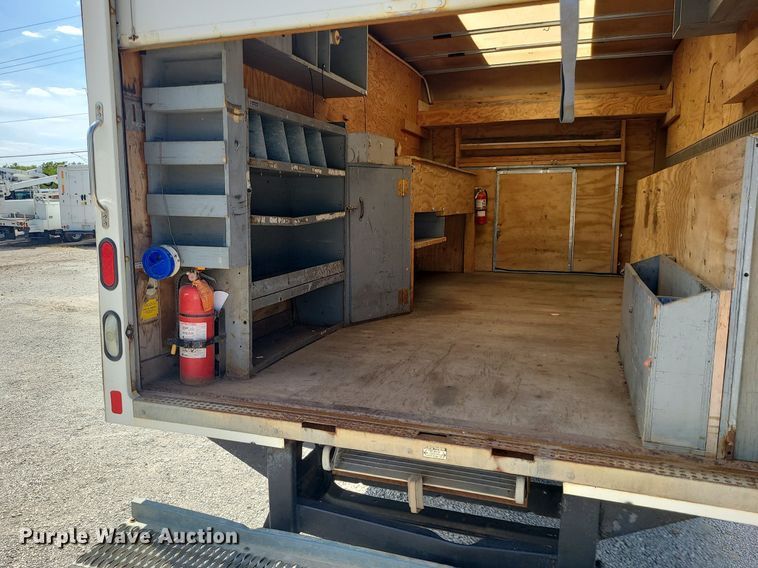 image for item MJ9333 2017 Ford E350 Super Duty  box truck