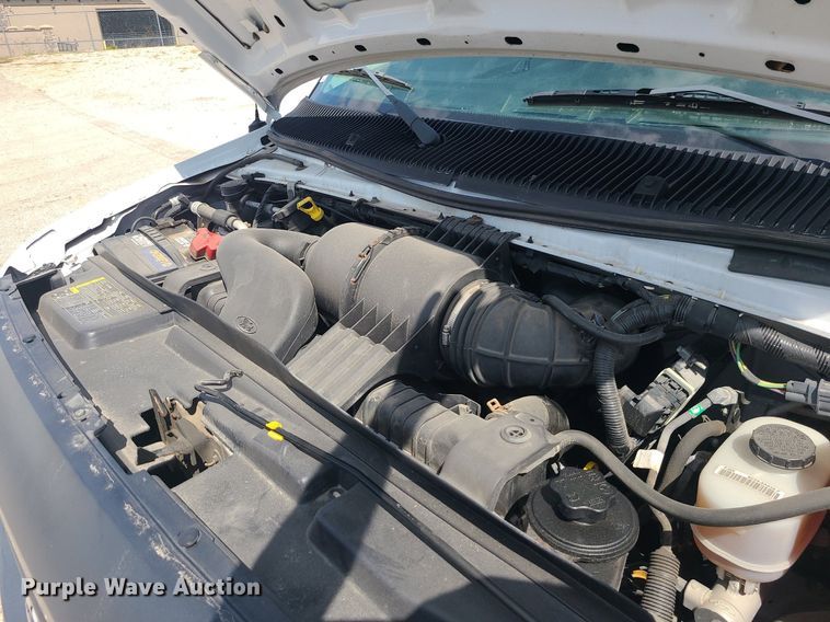 image for item MJ9333 2017 Ford E350 Super Duty  box truck